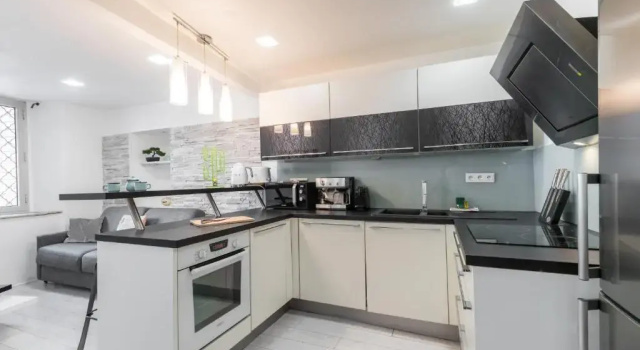 Amazing 3 Bdrs And Garden Place du Pin Parking !
