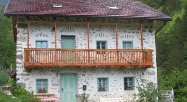 Počitniška hiša Pri Mačku, Book Hotel Hoteller i Tolmin med pool, Swimmingpool