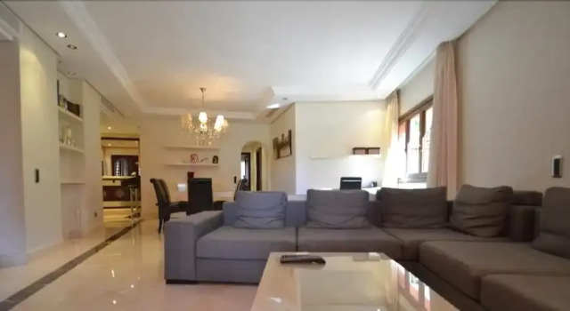 Casas El Real El Campanario, Забронировать Отель Отели и гостиницы Эстепона, рядом с Atalaya Golf &amp; Country Club, Отель