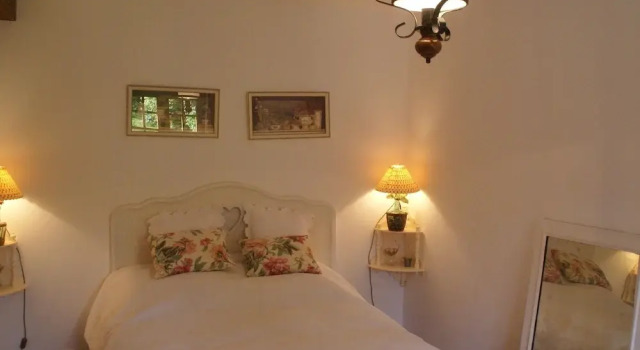 Traditional Holiday Home with Garden in Dampsmesnil, Rezervasyon Otel Vexin-sur-Epte Normandy