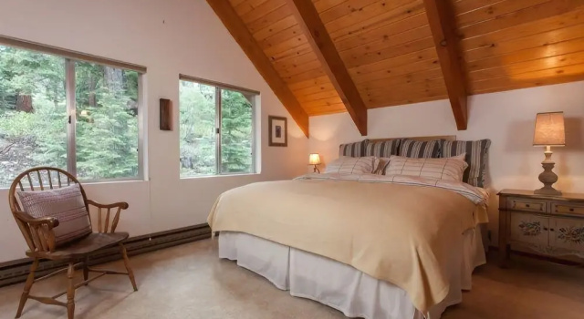 Iravani - 2 Br Cabin