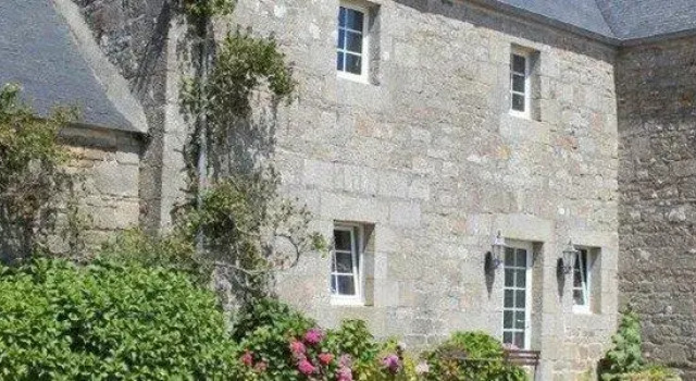 Chambres d’Hôte Manoir de Kerliviry, Забронировать Отель Отели Finistère с парковкой, Парковка