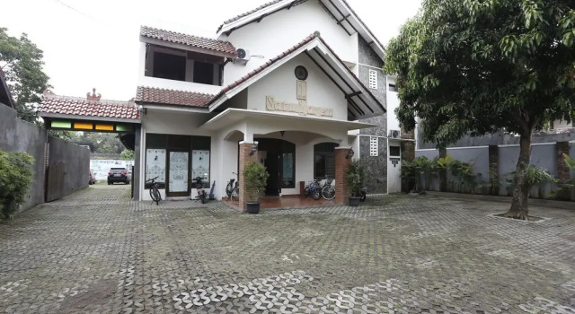 RedDoorz @ Kayen Jakal, Rezerwuj Hotel Sleman Yogyakarta Province
