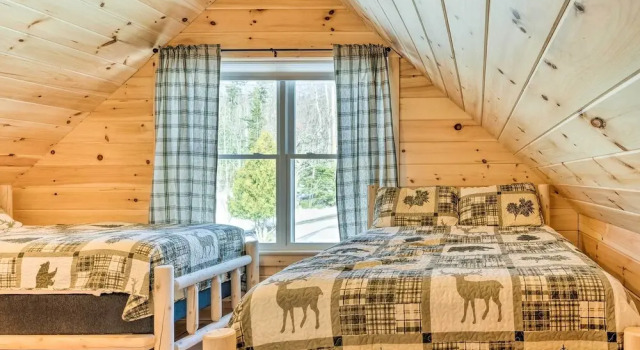 Коттедж Maine Cabin Rental on Rangeley Lake