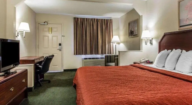 Люкс Quality Inn & Suites Stockbridge Atlanta South I-75