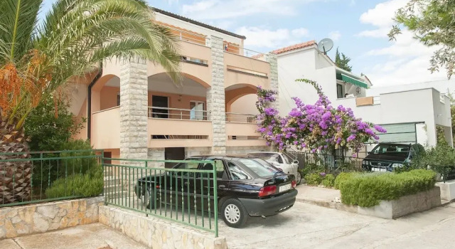 Apartments Stjepan, Забронировать Апартаменты/квартира Рогозница Шибенско-Книнская жупания