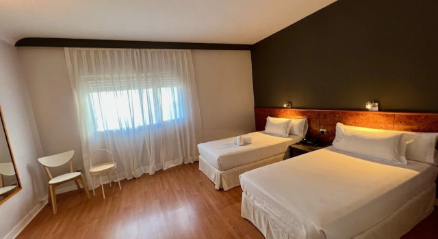 Трёхместный семейный номер AP Hotel Madrid Airport