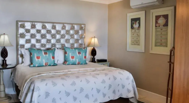 Двухместный номер Deluxe On the Beach Guesthouse Jeffreys Bay