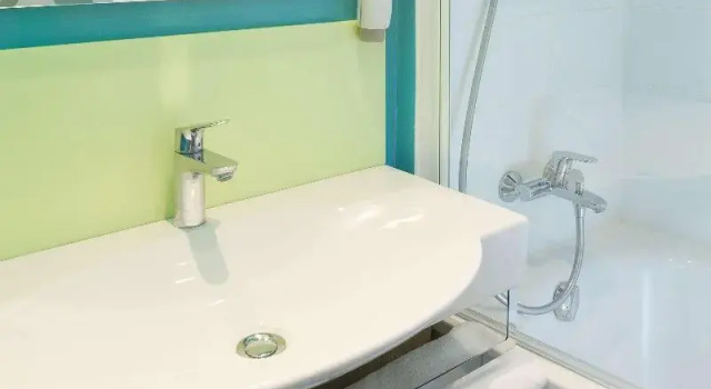 Номер Standard ibis Styles Bayonne