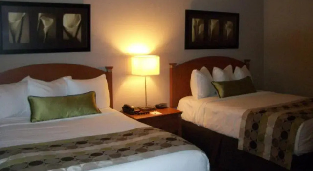 Номер Deluxe Quality Inn Rouyn-Noranda