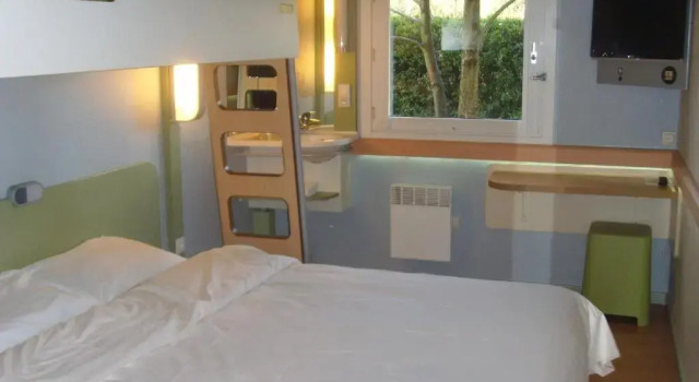 Номер Standard ibis budget LIsle Adam