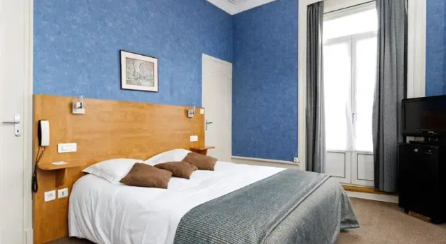 Номер Standard с видом на город Grand Hotel de LUnivers