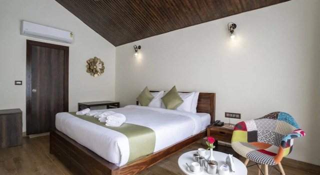 Номер Deluxe Stone Wood Premier Gokarna