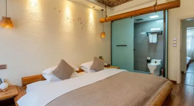Тент Yujian · MeetheMountain · Snow Mountain Panoramic Suite Homestay (Hailuogou Tourist Center)