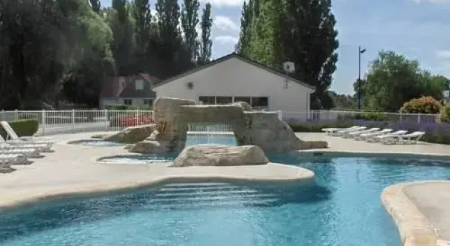 Camping Du Port De Plaisance, Забронировать Кемпинг Кемпинги и глэмпинги Соммы, Кемпинг
