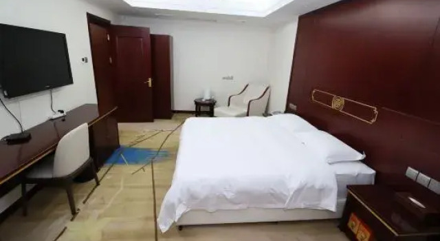 Люкс Business Pearl-Spring Hotel - Jinan