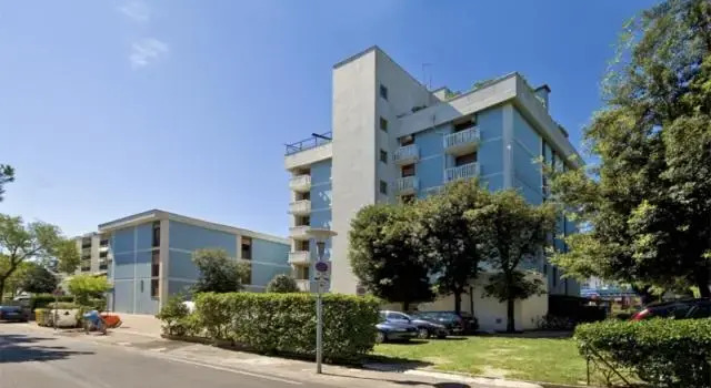 Appartamenti Bristol, Prenota Appartamento Hotel a Veneto con piscina, Piscina