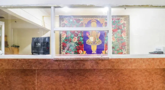 OYO 38200 Hotel Goutam Vihar