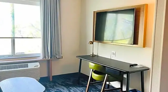 Двухместный люкс с видом на город Fairfield Inn & Suites by Marriott Staunton