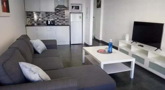 Apartament 5' CC Yumbo, Забронировать Апартаменты/квартира Отели Плайя дель Инглес с бассейном, рядом с Экуменический храм Эль-Сальвадор, Бассейн