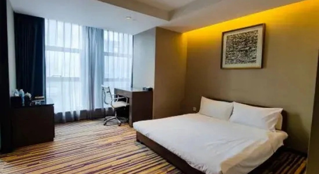 Двухместный семейный люкс Chongqing YiMei Hotel