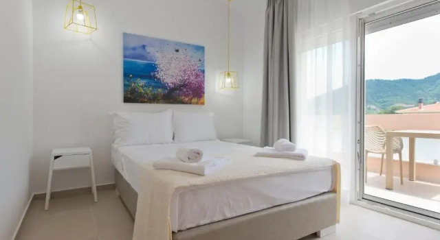 Люкс с видом на море Votsalo Suites