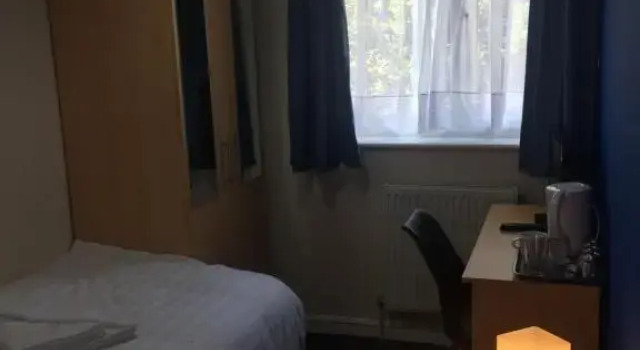 Номер Economy Southend Central Hotel - Close to Beach, City Centre, Train Station & Southend Airport
