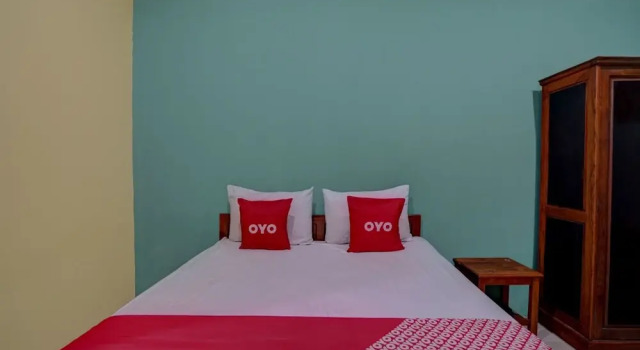 Hotel O Sahabat Syariah Near Plasa Telkom Bawean