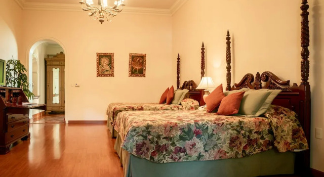 Двухместный полулюкс с балконом Hotel Real Hacienda Santo Tomás