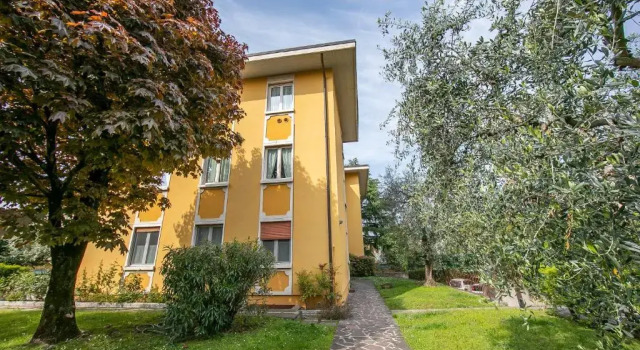 Elena Apartment - Family Friendly, Забронировать Апартаменты/квартира Отели озера Гарды с парковкой, Парковка