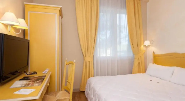 Двухместный номер Standard Logis Hotel Les Vignes Blanches