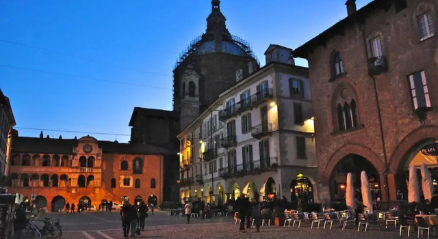 Appartamento Centro Storico di Pavia, Prenota Appartamento Hotel a Pavia con parcheggio, Parcheggio
