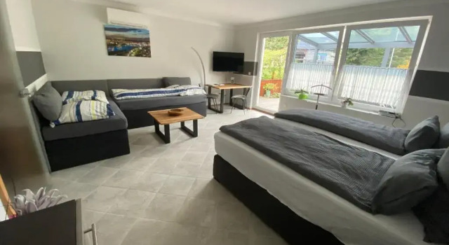 Adult only klimatisierte Ferienwohnung in Schwerte, 예약 호텔 Schwerte Ruhr area