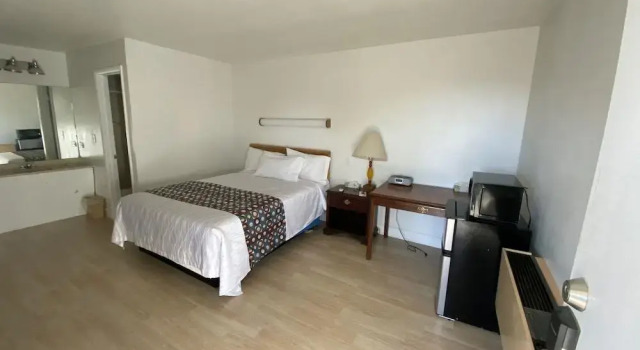 McDermitt Gas, Grill & Motel