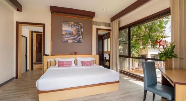 Двухместный номер Deluxe с балконом The Briza Beach Resort, Samui - SHA Plus