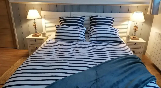 Chambre Studio Les Deux Vagues, Varaa Bed and Breakfast  