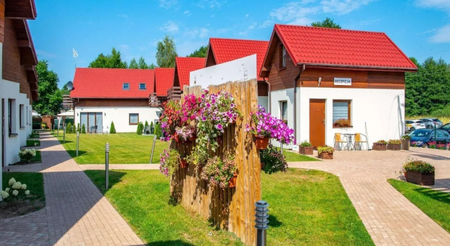 Апартаменты Comfortable Ground Floor Apartment, Summer Pool