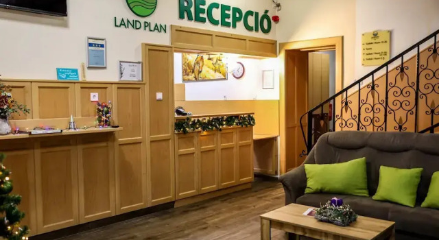 Land Plan Hotel and Restaurant, Забронировать Отель Паннонхальма 