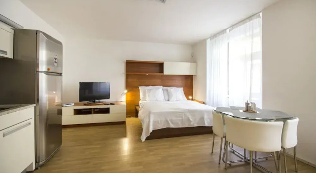 Luxurious Apartment near Prague Castle, Boek Appartement Praag 6 Praag, in de buurt van Strahov Stadium