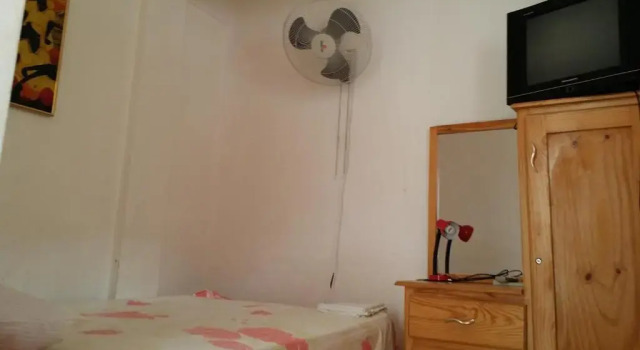 Номер Economy Lucy Rooms