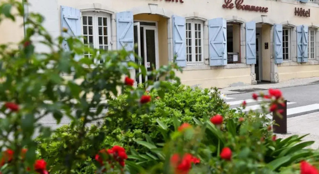 Logis Hôtel le Commerce, Reserva ahora Hotel Navarrenx Béarn