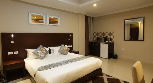 Двухместный номер Deluxe Дуплекс с балконом Geza Apartment Hotel