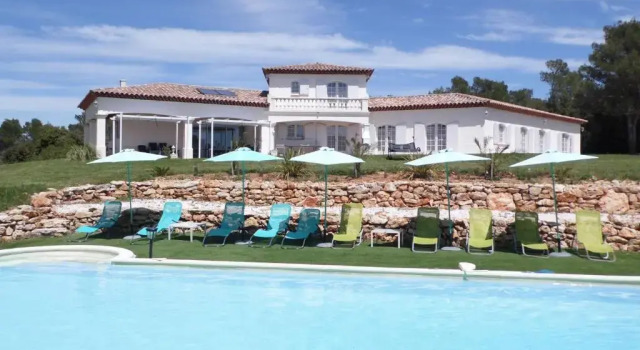 Вилла Villa 342 m2 classée 4 étoiles sur 1 ha - Provence