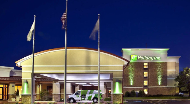 Holiday Inn Chicago North - Gurnee, an IHG Hotel, Buchen Sie Hotel Hotels in Illinois mit Parkplatz, Parkplätze