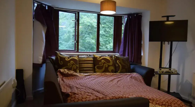 1-bed Apartment in Croydon -free Parking, Wifi