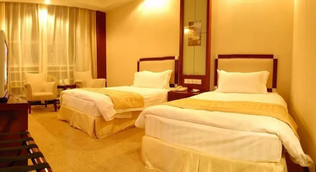 Inner Mongolia Huachen Hotel - Hohhot