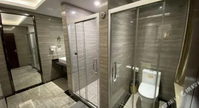 Yangchun Haiyue Bay Business Hotel, Boek Hotel Hotels in Guangdong met parkeren, Parkeren