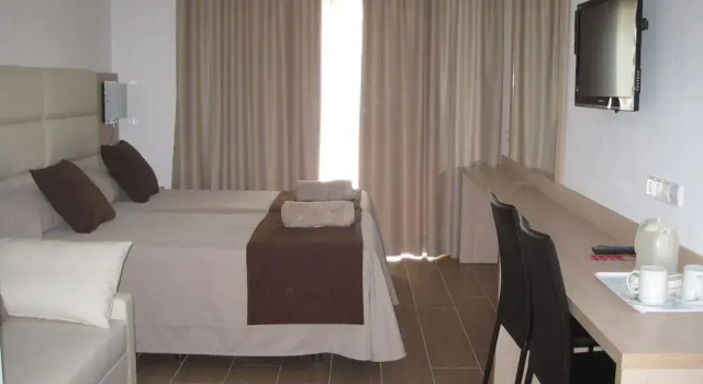Hostal La Cigüeña, Book Hotel Hotels in Ibiza with a Pool, Swimming Pool