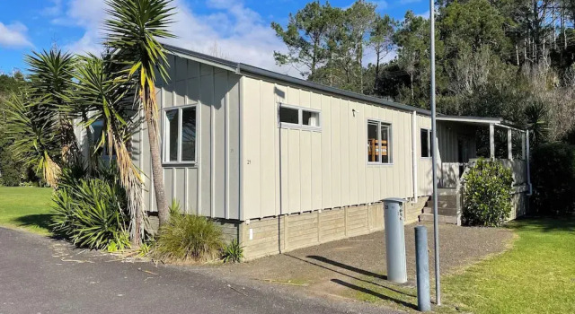 Cooks Beach Resort, Забронировать Курортный отель Кукс-Бич Coromandel Peninsula