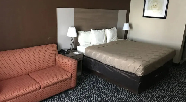 Econo Lodge Near Pimlico Racetrack, Rezerwuj Hotel Baltimore Maryland